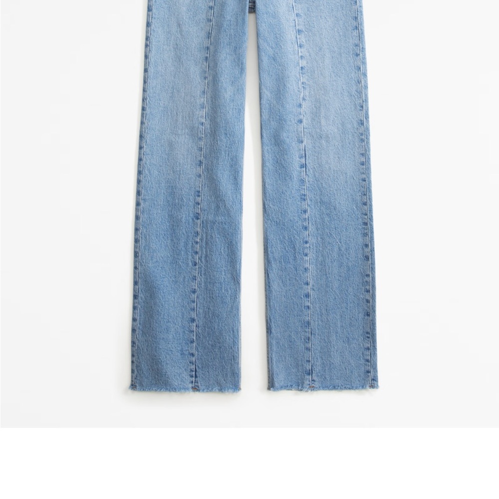 Abercrombie 90s Straight Ultra High Rise Curve Love Medium Vertical Split